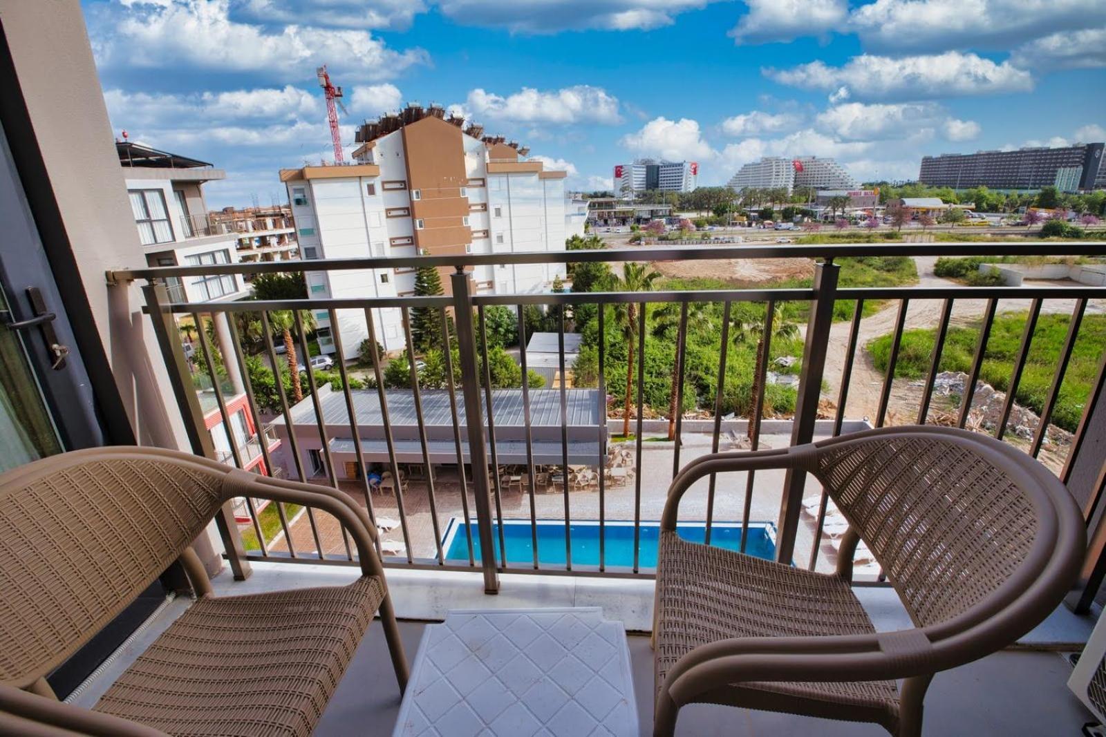 Laristone Suite Spa Hotel Анталия Екстериор снимка